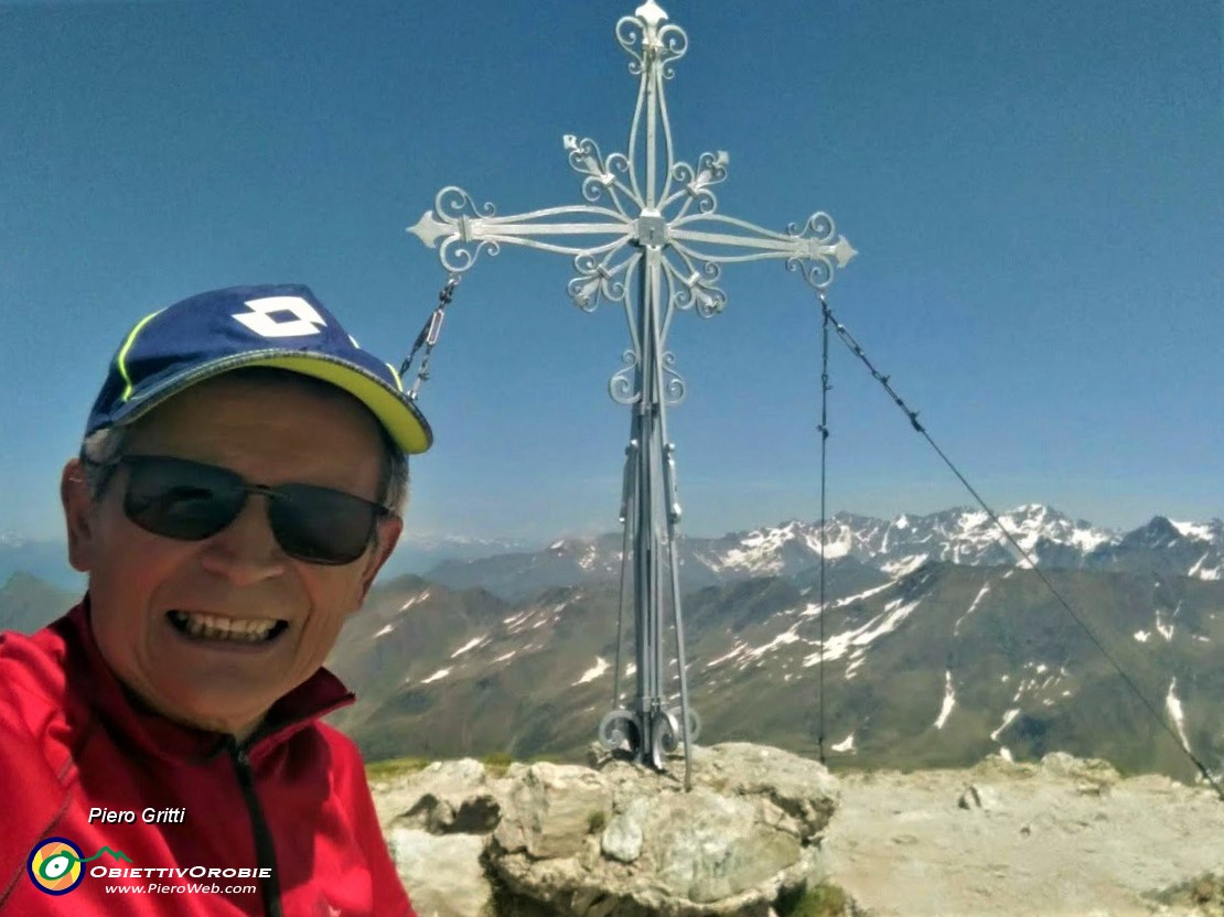 60 Alla bella croce di vetta del Corno Stella (2620 m).jpg